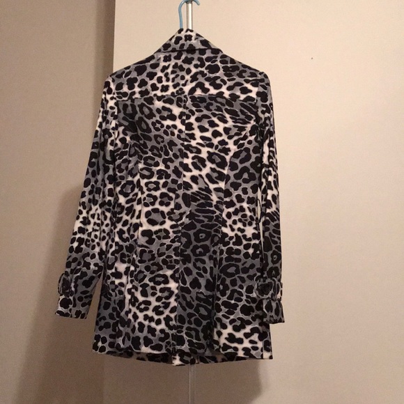 Cache female jacket - Picture 6 of 8